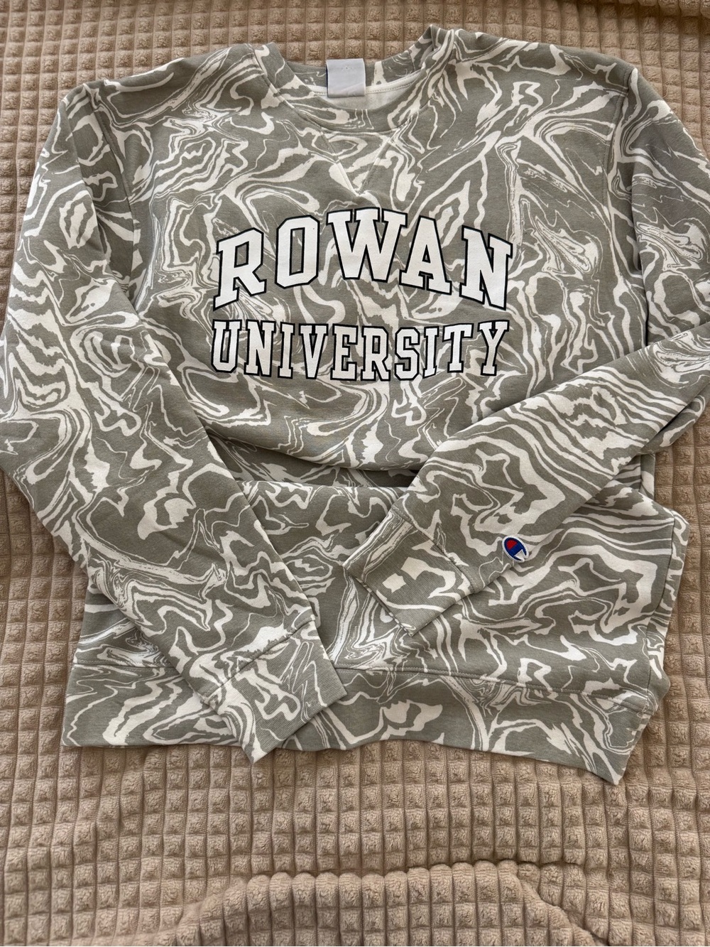 Rowan University crewneck!